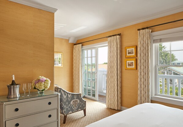 룸 (Grand King with Balcony) | 각각 다르게 가구 비치, 암막 커튼, 다리미/다리미판, 무료 WiFi