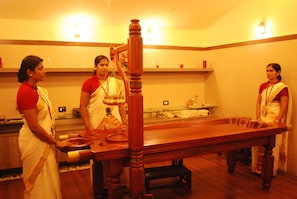 Hydroterapi og ayurvediske behandlinger