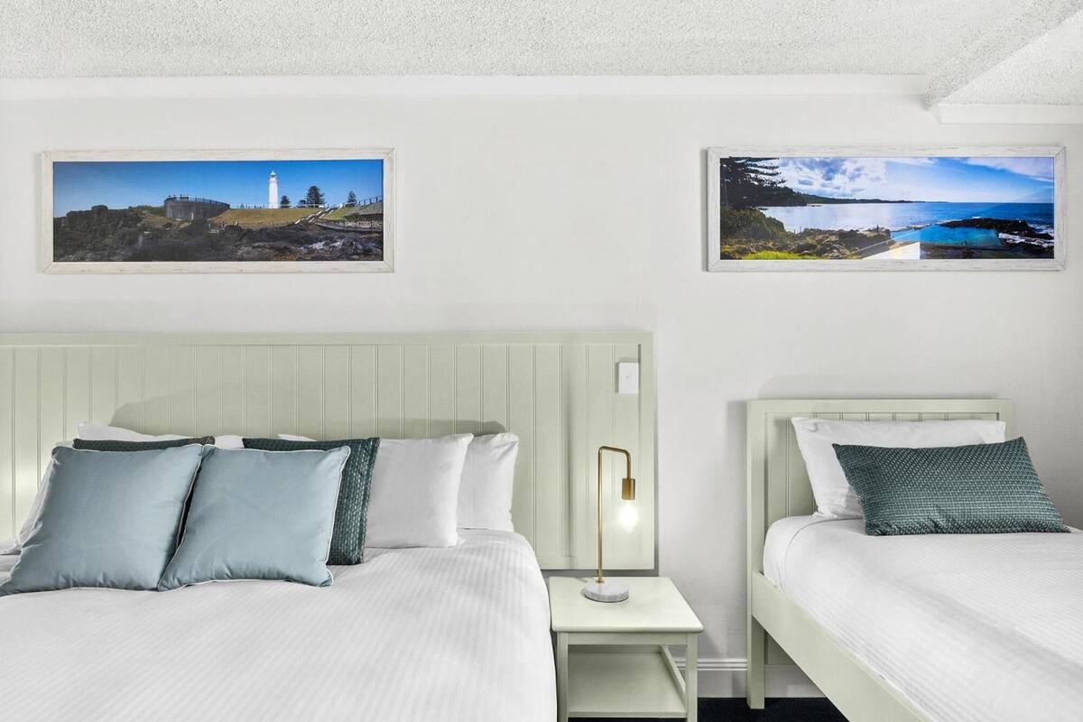 Triple Room, Balcony (1 Queen Bed and 1 Single Bed) | Premium bedding, desk, laptop workspace, blackout curtains