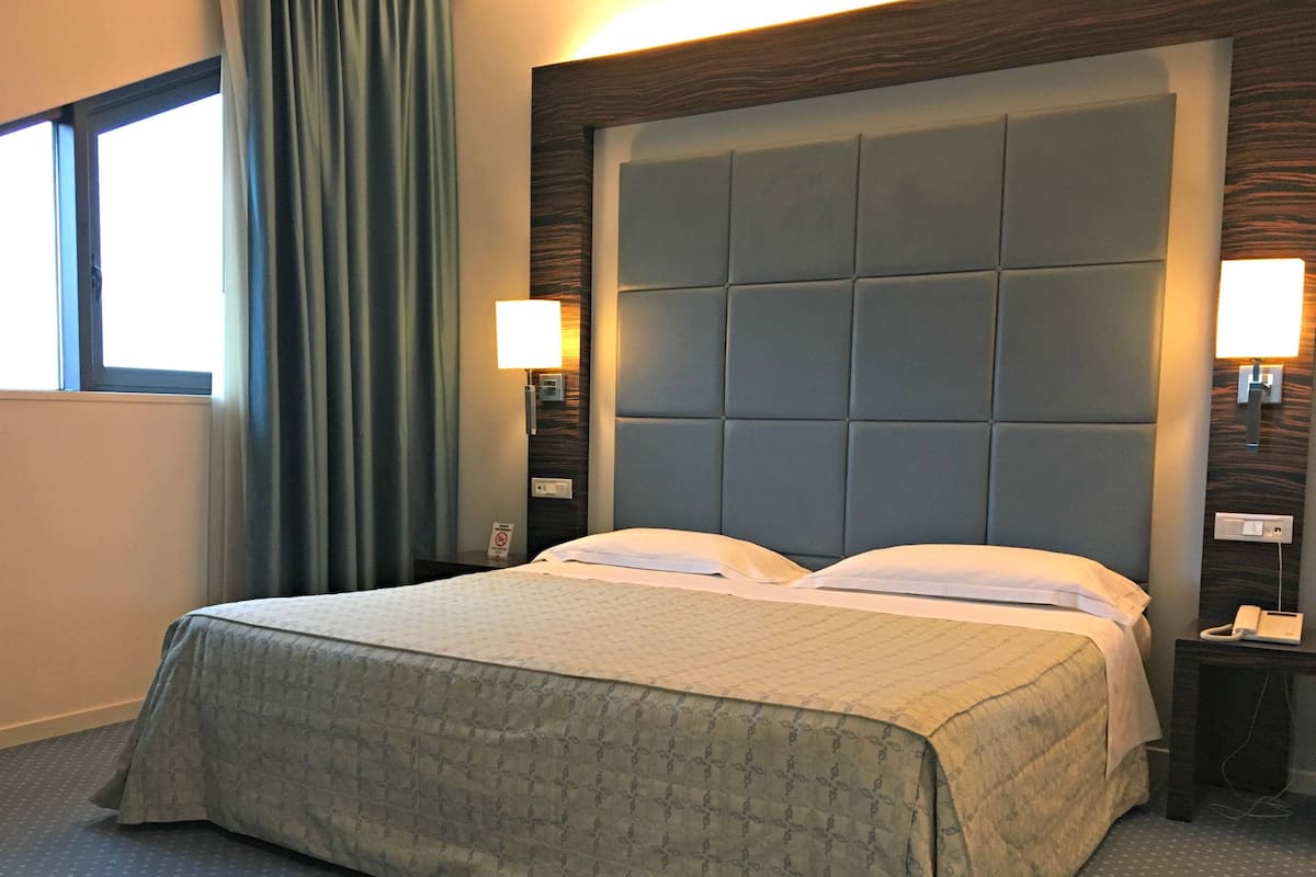 Frette Italian sheets, premium bedding, down comforters