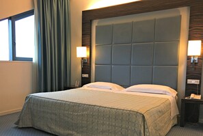 Frette Italian sheets, premium bedding, down duvets, memory-foam beds