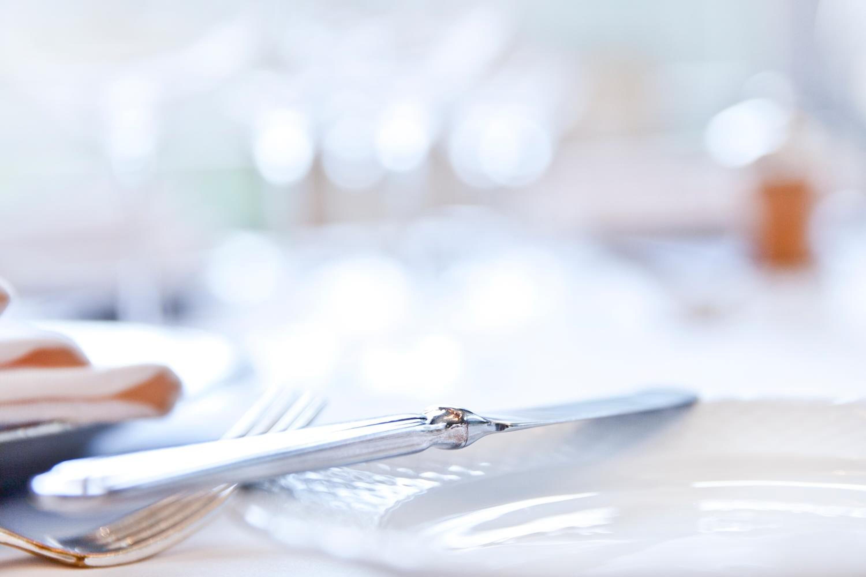 lunch and dinner served