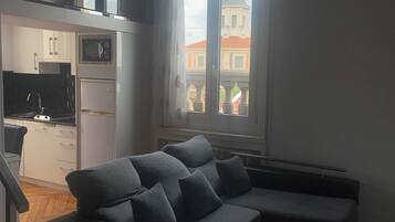 Superior-Doppelzimmer, Terrasse | Zimmersafe, Schreibtisch, Bügeleisen/Bügelbrett, Reisekinderbett