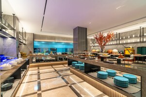 Dagelijks ontbijtbuffet (CNY 128.00 per persoon)