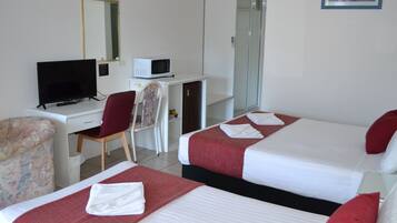 Standard tvåbäddsrum - 1 sovrum - icke-rökare - privat badrum | Strykjärn/strykbräda och sängkläder