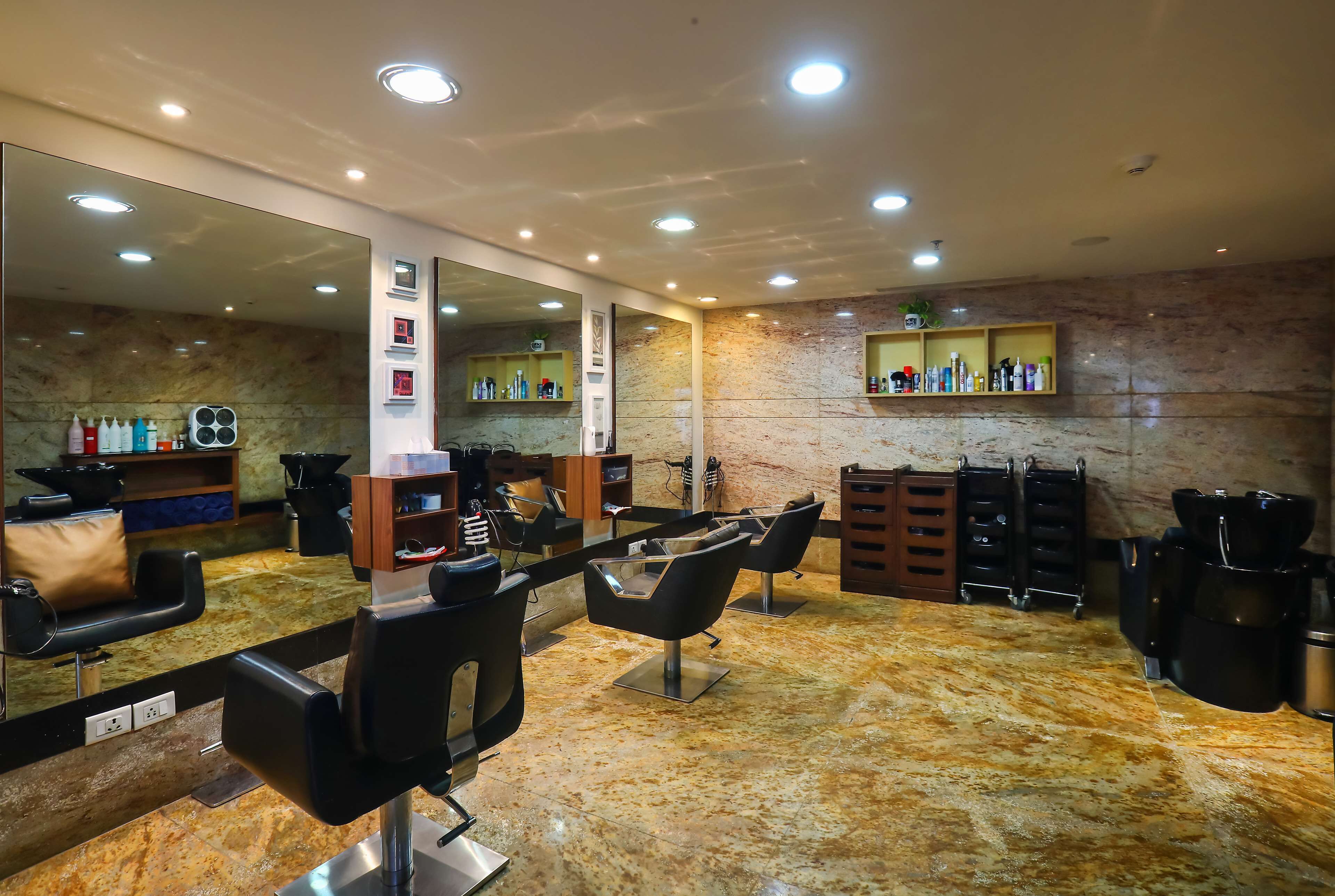 couples treatment room(s), sauna, body treatments, aromatherapy