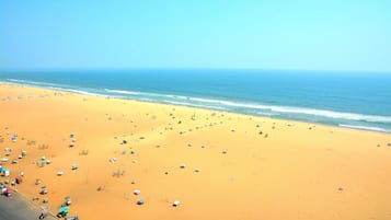 鄰近海灘