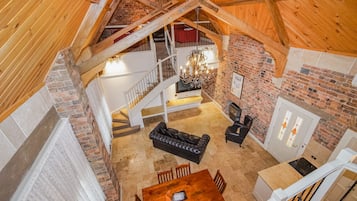 Deluxe Villa, 4 Bedrooms, 2 Bathrooms | Soundproofing, iron/ironing board, cribs/infant beds, free WiFi