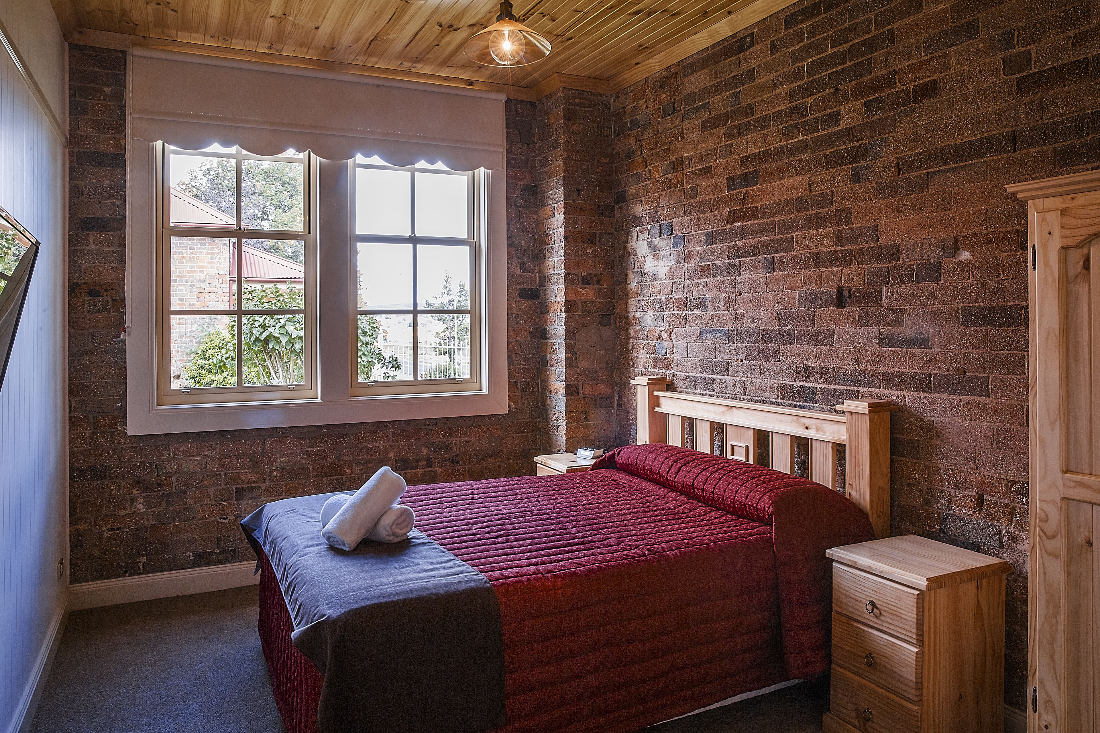 تجهيزات عازلة للصوت ومكواة/لوح كي وأسرّة أطفال/رضّع وواي فاي مجانًا