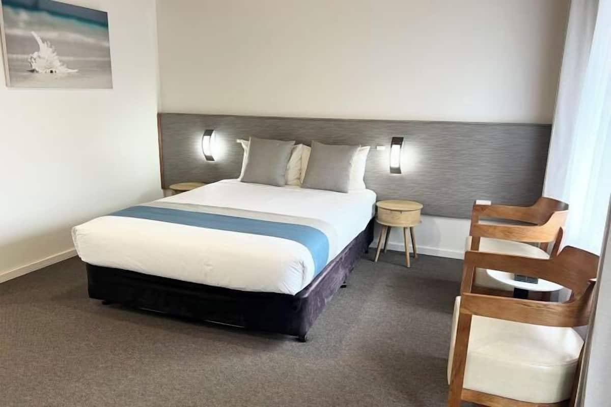 1 bedroom, individually furnished, blackout drapes, soundproofing