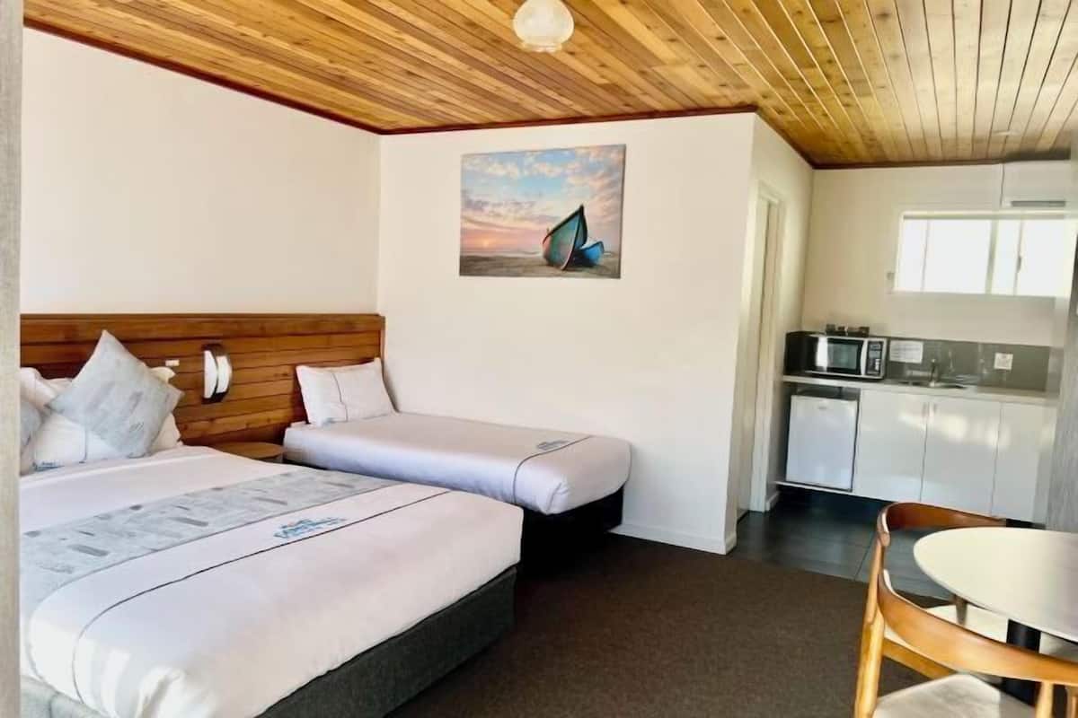 1 bedroom, individually furnished, blackout drapes, soundproofing