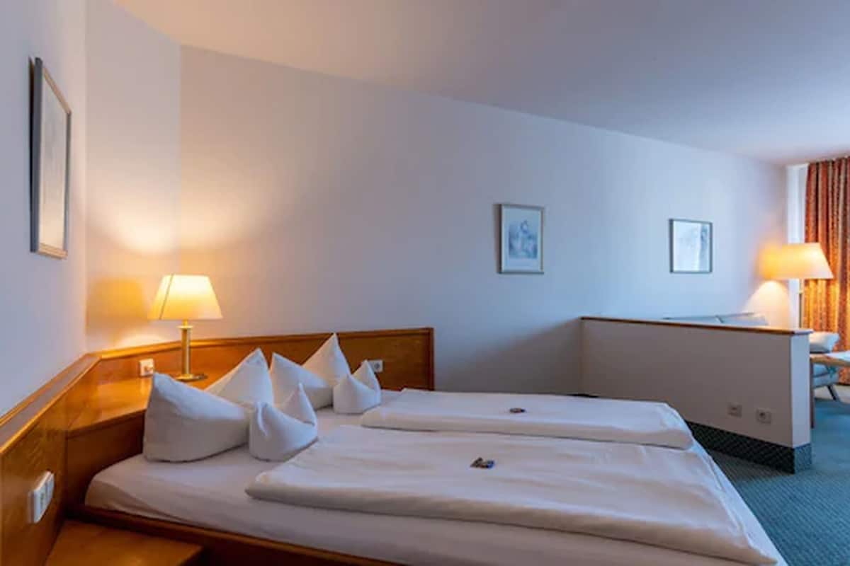 Comfort Double Room | 1 bedroom, premium bedding, down duvets, Select Comfort beds