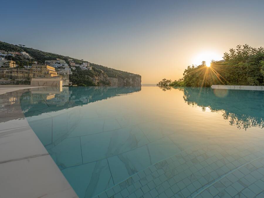 ์ค๋ด ์์์ฅ, ์ผ์ธ ์์์ฅ, ๋ฌด๋ฃ ์นด๋ฐ๋, ์์์ฅ ํ๋ผ์