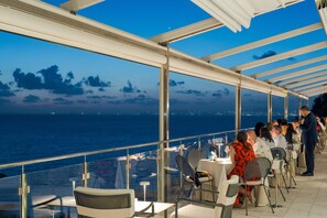 Breakfast, lunch and dinner served - Hotel Mary (Vico Equense)