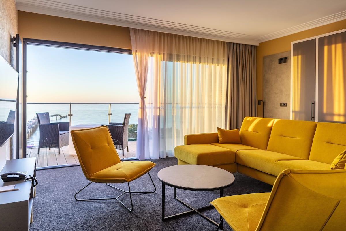Appartamento, vista mare | 1 camera, biancheria da letto ipoallergenica, una cassaforte in camera