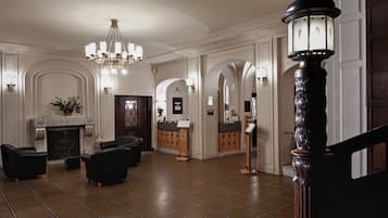 Sala de estar en el lobby