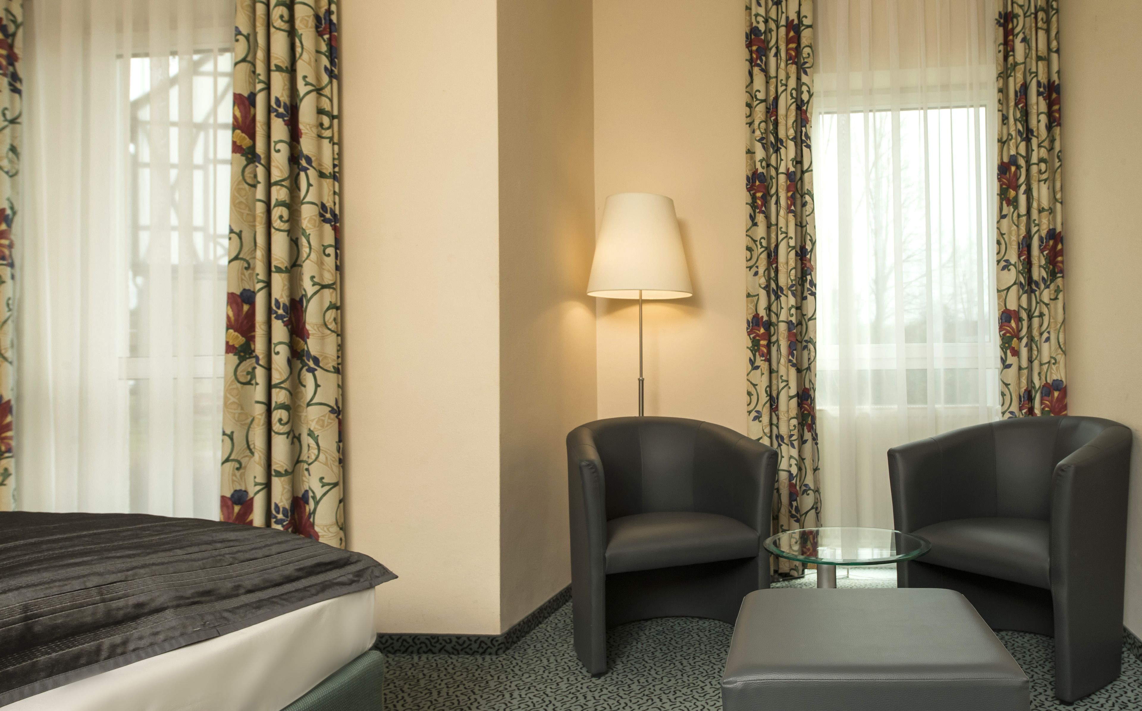 in-room safe, individually decorated, individually furnished, desk