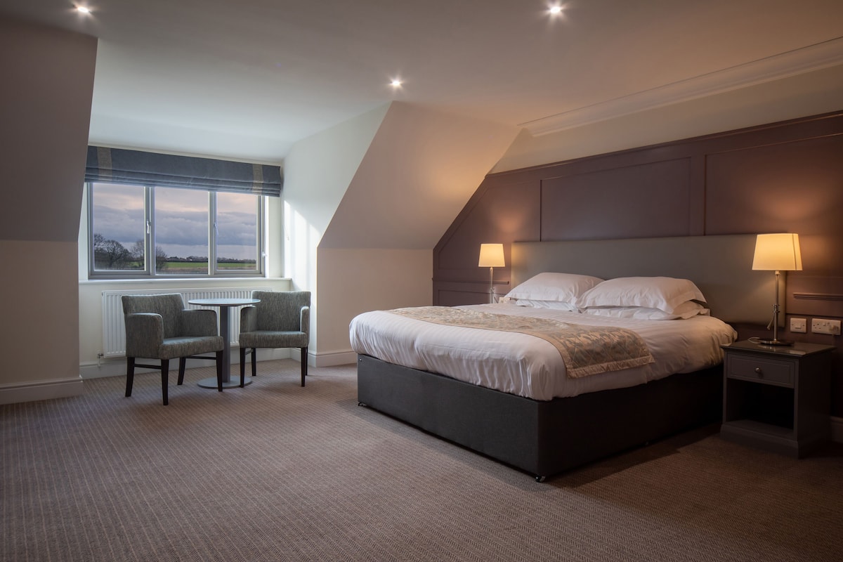 Pavilion Suite Double or Twin Room | Individually decorated, individually furnished, desk, laptop workspace