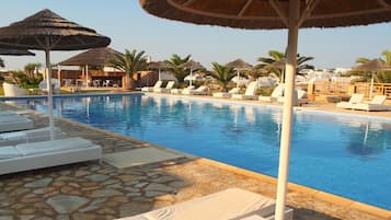 Outdoor pool, pool umbrellas