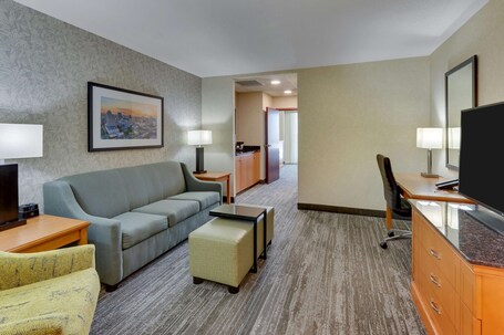Drury Inn Suites near Universal Orlando Resort - Image 28
