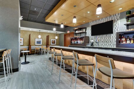 Drury Inn Suites near Universal Orlando Resort - Image 25
