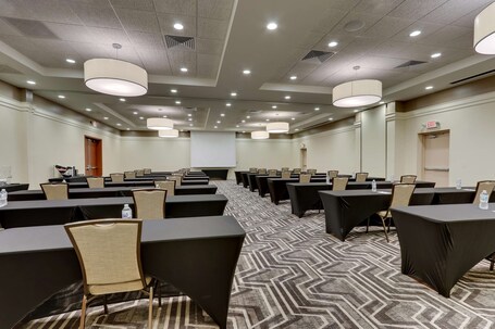 Drury Inn Suites near Universal Orlando Resort - Image 54