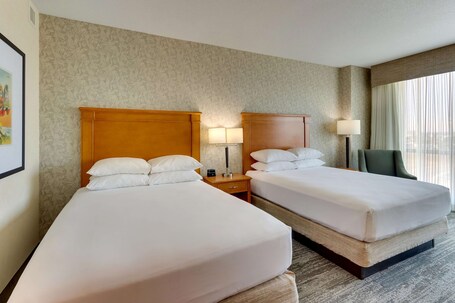 Drury Inn Suites near Universal Orlando Resort - Image 4