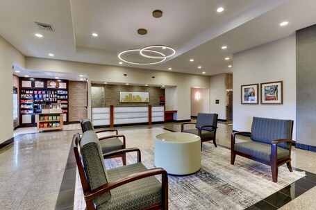 Drury Inn Suites near Universal Orlando Resort - Image 6