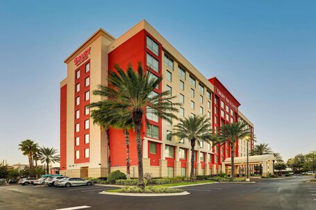 Drury Inn Suites near Universal Orlando Resort - Image 3