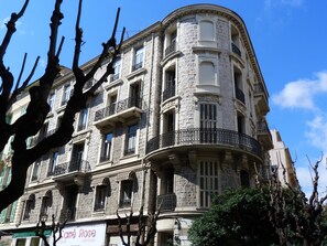 Voorkant van accommodatie