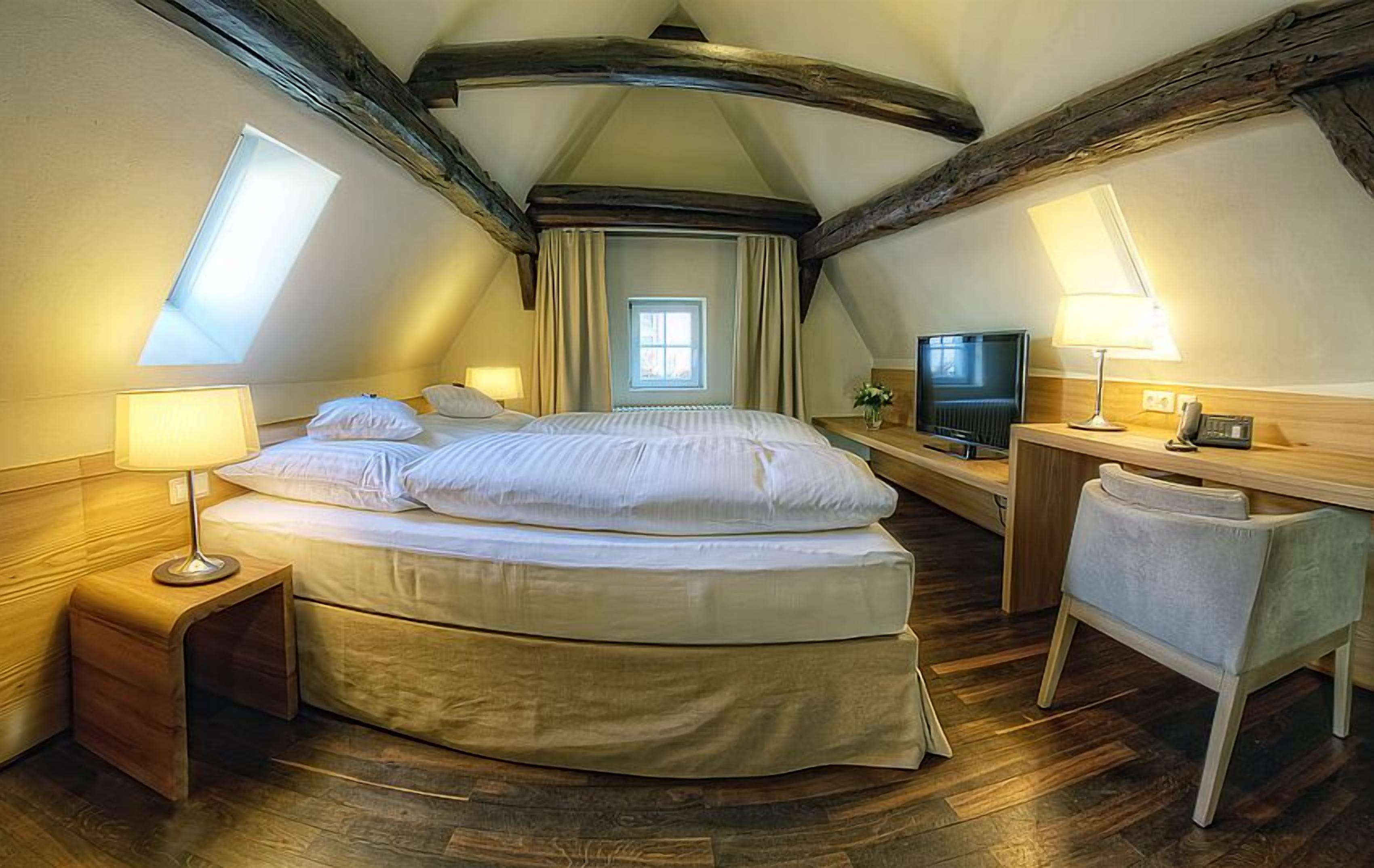 family suite, city view | premium bedding, pillow-top beds, in-room safe, individually decorated