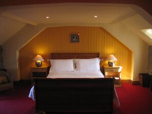 Premium bedding, individually decorated, individually furnished - Clenaghans (Craigavon)