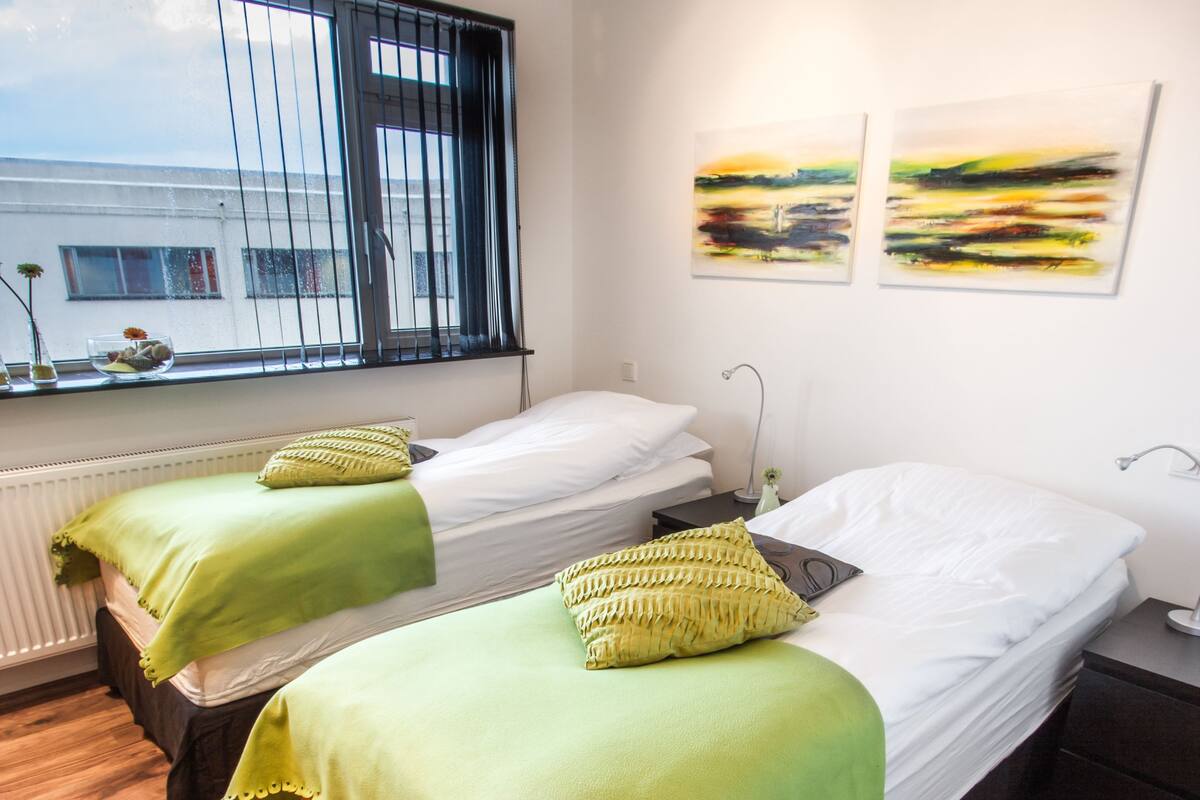 Apartment, 1 Schlafzimmer | Daunenbettdecken, Pillowtop-Betten, individuell dekoriert