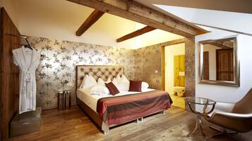 Business Double Room, Private Bathroom | Premium bedding, pillowtop beds, free minibar, in-room safe