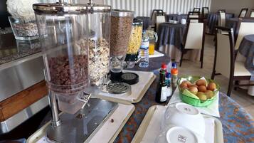 Petit déjeuner buffet compris tous les jours