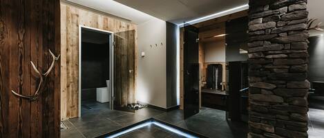 Salas de tratamiento para parejas y baño turco o hammam