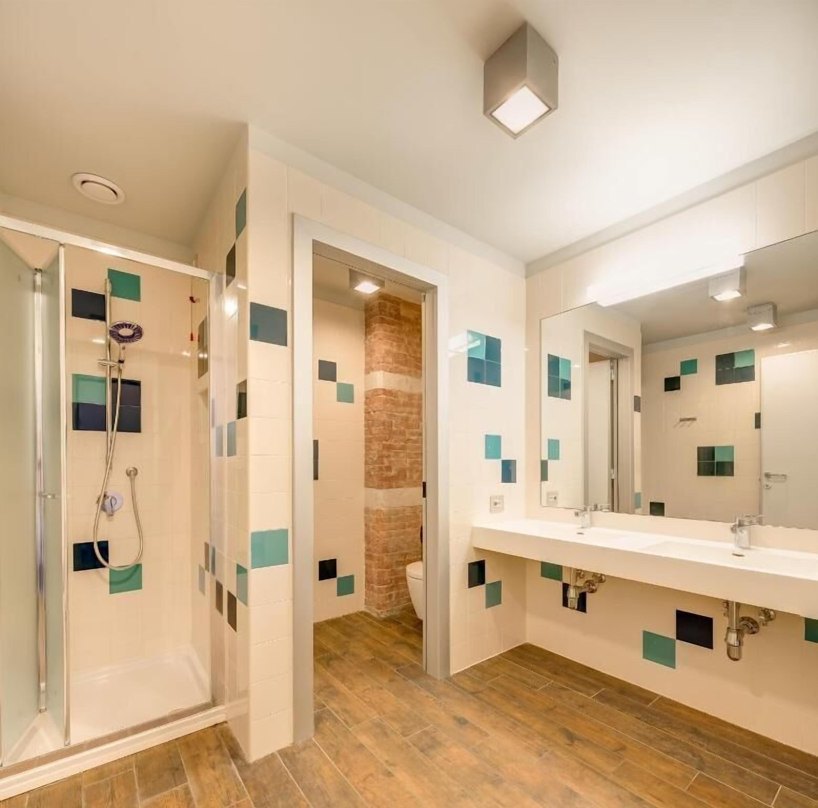 Photo - Generator Venice