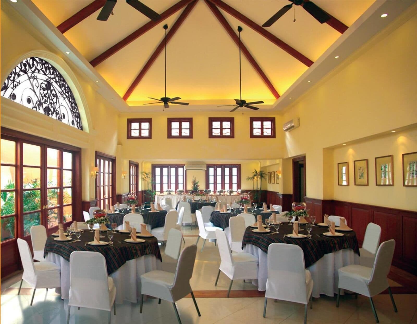 Foto - Herald Suites