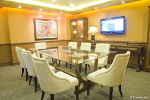 Meeting facility - Herald Suites Solana (Makati)