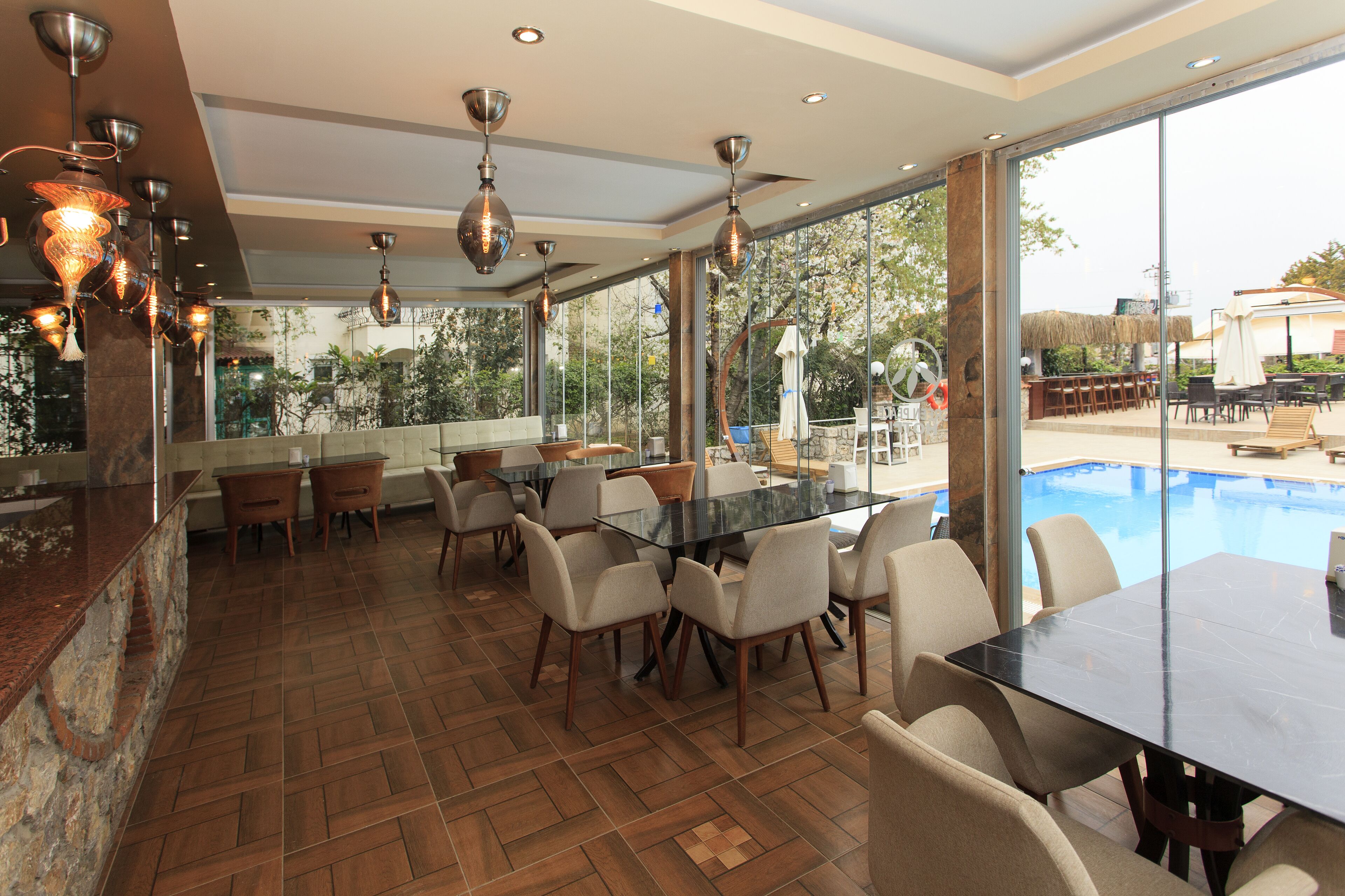 Photo - Green Peace Hotel