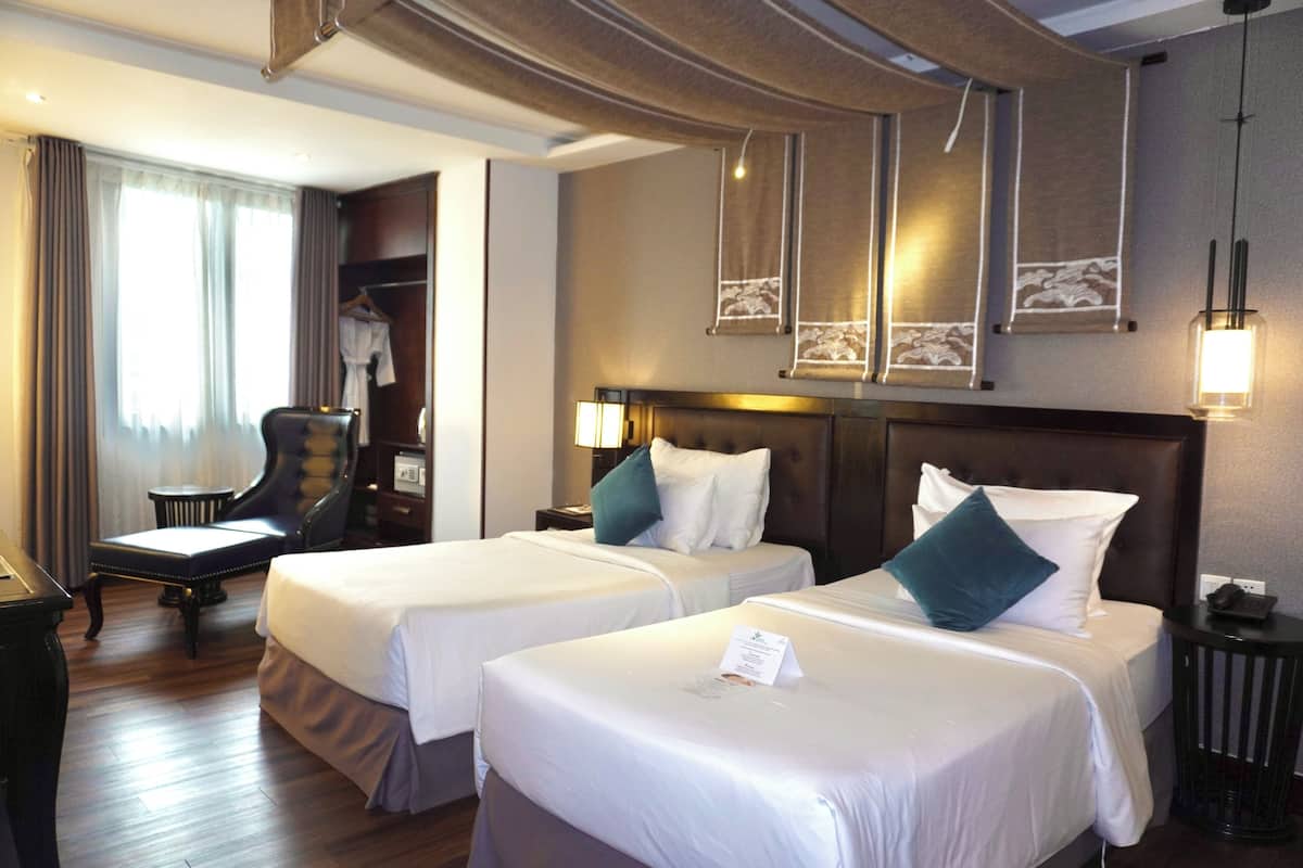 Odys Premium Room with Complimentary Afternoon Tea & Minibar | Premium bedding, in-room safe, blackout curtains, soundproofing