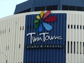 Exterior - Blue Pelican Motel (Tweed Heads)