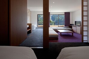 Premium bedding, in-room safe, individually decorated, desk - Furuyu Onsen Oncri (Saga)