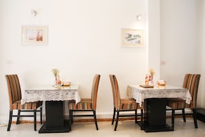Area sarapan