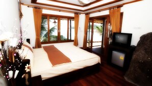 Beach Front Cottage | View from room - Loyfa Natural Resort (Ko Pha-ngan)