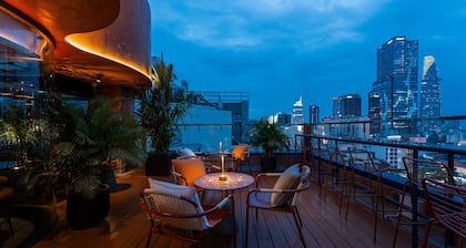 KiN Hotel Ly Tu Trong Edition