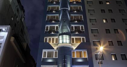 Kin Hotel Ly Tu Trong