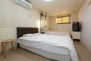 Family Room, 4 Bedrooms | Bed sheets - Hotel Empire in Shinjuku (Tokyo)