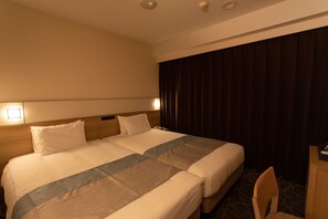 Couette en duvet d'oie, rideaux occultants, Wi-Fi gratuit, draps fournis