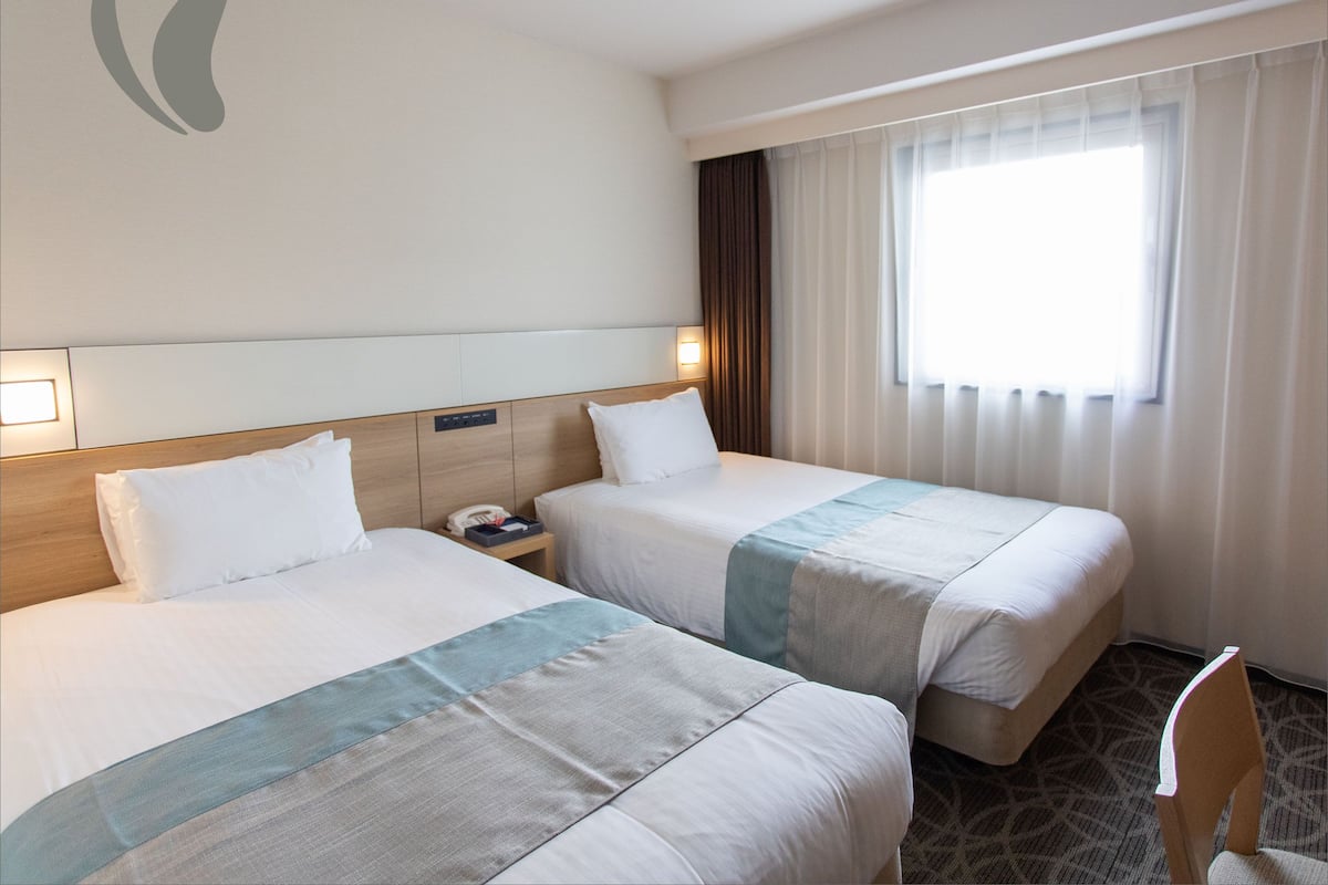 Down duvets, blackout curtains, free WiFi, bed sheets